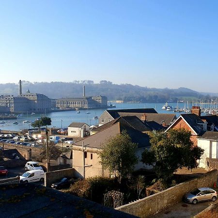 شقة Pure B - Exceptional Views Of Tamar & Royal William Yard With Free Parking & Wifi بلايموث المظهر الخارجي الصورة