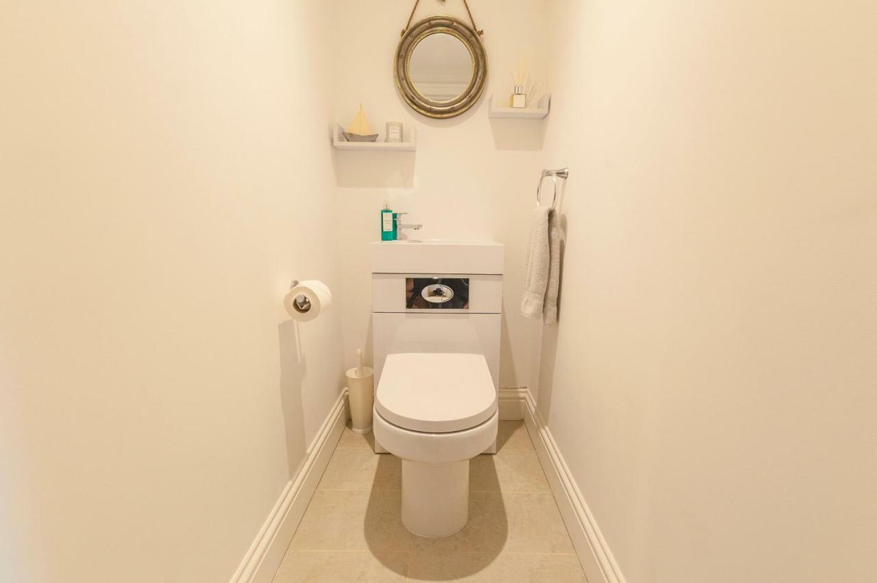 شقة Pure B - Exceptional Views Of Tamar & Royal William Yard With Free Parking & Wifi بلايموث المظهر الخارجي الصورة